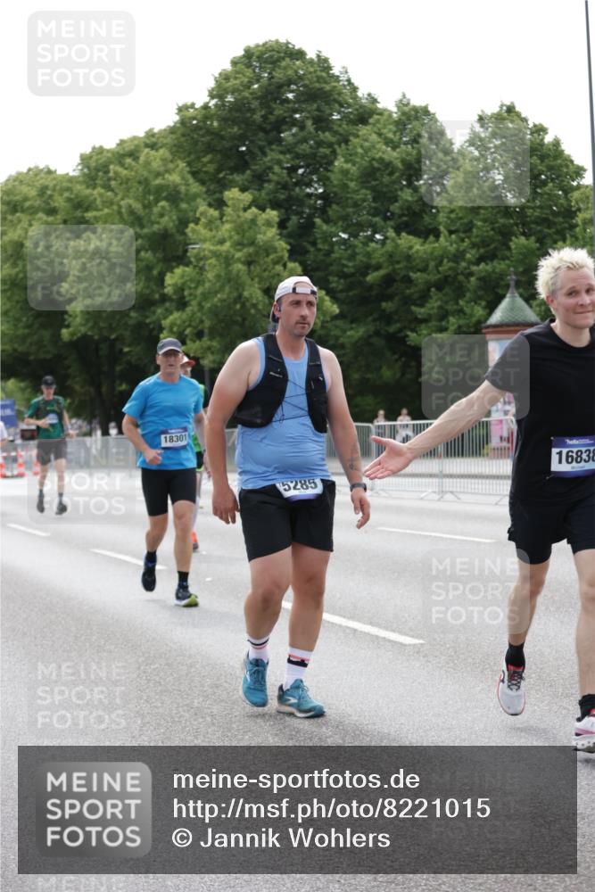 29.06.2025 - hella hamburg halbmarathon Jannik Wohlers http://msf.ph/oto/8221015 29.06.2025 10:27:19 Lombardsbrücke 2080, 3389, 5177, 5285, 6214, 7764, 7978, 8085, 9688, 10158, 10412, 10413, 12823, 13043, 13860, 14206, 15607, 16569, 16804, 16838, 17427, 17791, 18012, 18301, 18626 meine-sportfotos.de