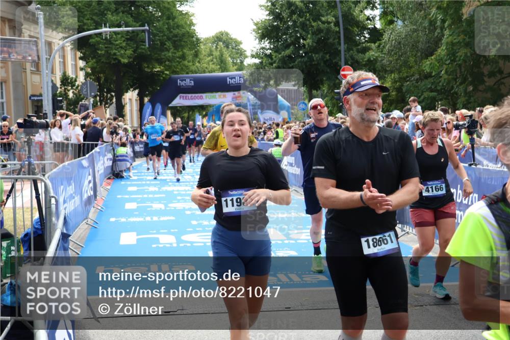 29.06.2025 - hella hamburg halbmarathon Zöllner http://msf.ph/oto/8221047 29.06.2025 11:26:18 Ziel 1005, 1939, 3678, 4166, 6736, 7945, 7980, 11248, 16504, 16541, 18439 meine-sportfotos.de