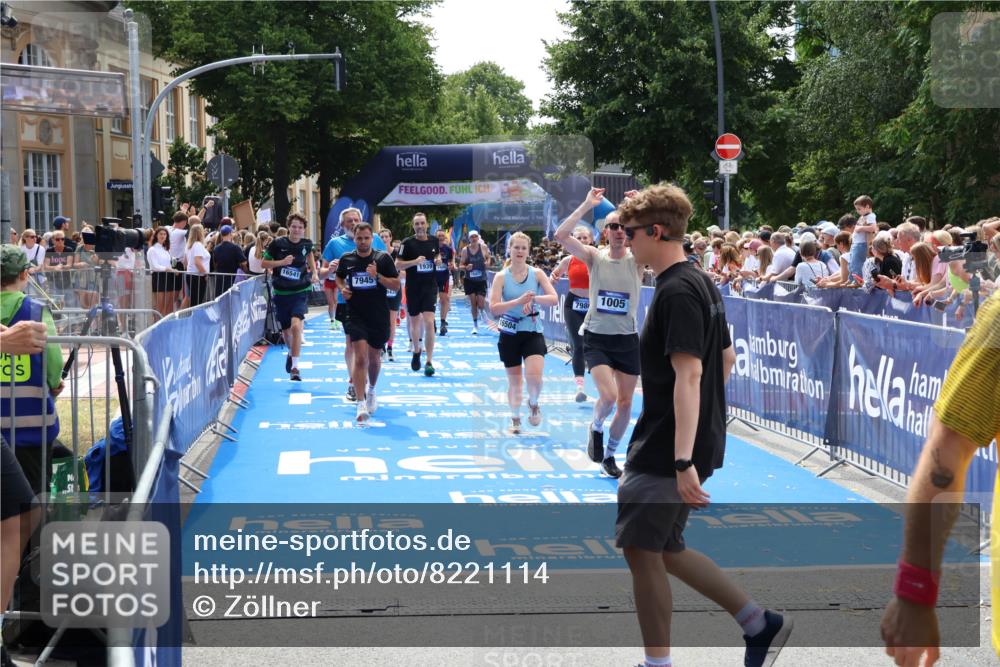29.06.2025 - hella hamburg halbmarathon Zöllner http://msf.ph/oto/8221114 29.06.2025 11:26:21 Ziel 1005, 1939, 2414, 3678, 5814, 7351, 7808, 7945, 7980, 16421, 16422, 16504, 16541, 17736, 18439, 19154 meine-sportfotos.de