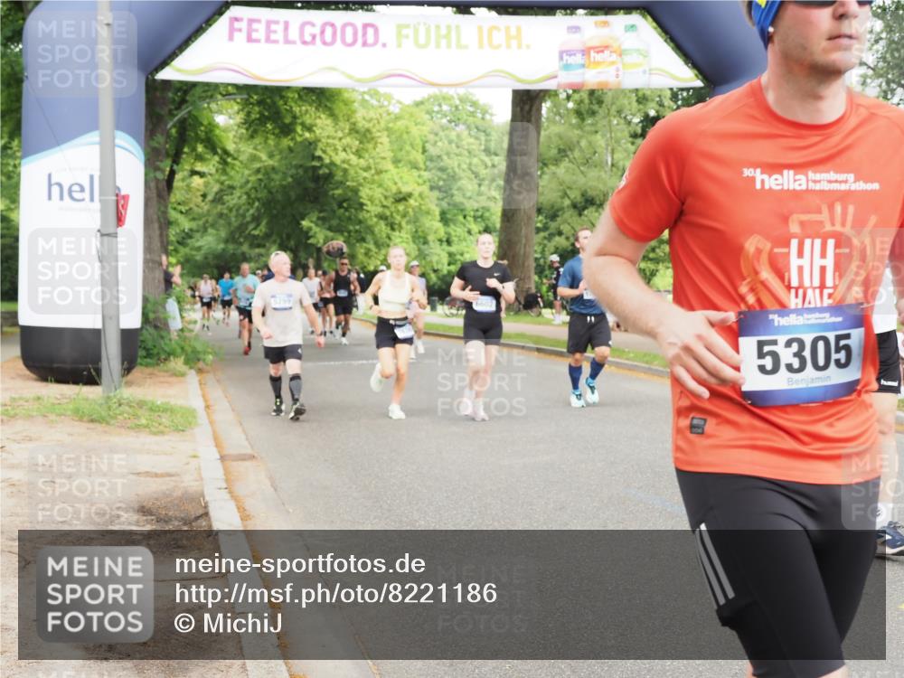 29.06.2025 - hella hamburg halbmarathon MichiJ http://msf.ph/oto/8221186 29.06.2025 10:48:47 Zwischen KM18-KM19 1726, 1823, 2582, 5299, 5305, 6602, 7636, 7658, 8730, 12125, 16128, 16145, 17383 meine-sportfotos.de