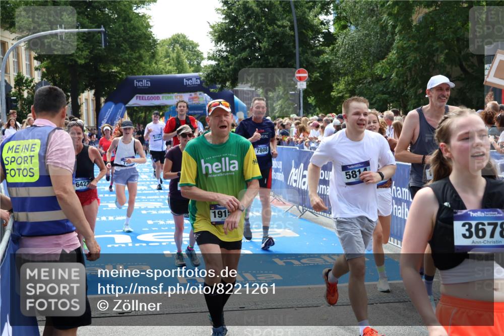 29.06.2025 - hella hamburg halbmarathon Zöllner http://msf.ph/oto/8221261 29.06.2025 11:26:28 Ziel 2414, 3817, 5814, 7351, 7808, 8144, 12210, 12381, 15102, 15114, 16421, 16422, 16676, 17238, 17736, 18507, 19154 meine-sportfotos.de