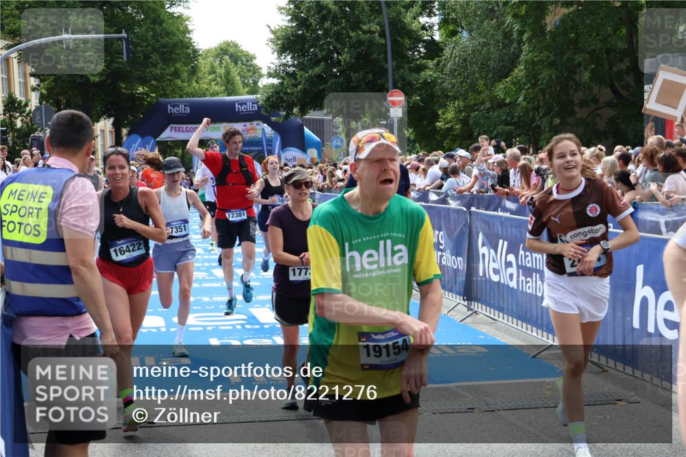 29.06.2025 - hella hamburg halbmarathon Zöllner http://msf.ph/oto/8221276 29.06.2025 11:26:29 Ziel 2414, 3817, 7351, 7808, 8144, 12210, 12381, 15102, 15114, 16422, 16676, 17238, 17736, 18507 meine-sportfotos.de