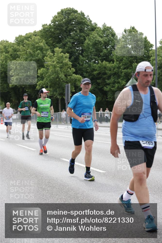 29.06.2025 - hella hamburg halbmarathon Jannik Wohlers http://msf.ph/oto/8221330 29.06.2025 10:27:21 Lombardsbrücke 2080, 3389, 5177, 6214, 7764, 7978, 8085, 9688, 10158, 10412, 10413, 12823, 13043, 13860, 14206, 15607, 16569, 16804, 16838, 17427, 17791, 18012, 18301, 18626 meine-sportfotos.de