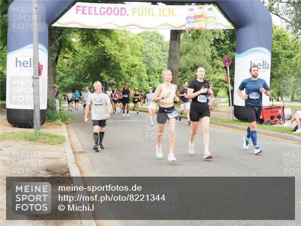 29.06.2025 - hella hamburg halbmarathon MichiJ http://msf.ph/oto/8221344 29.06.2025 10:48:48 Zwischen KM18-KM19 1726, 1823, 2582, 5299, 5305, 6602, 7636, 7658, 8730, 16128, 17383, 19242 meine-sportfotos.de