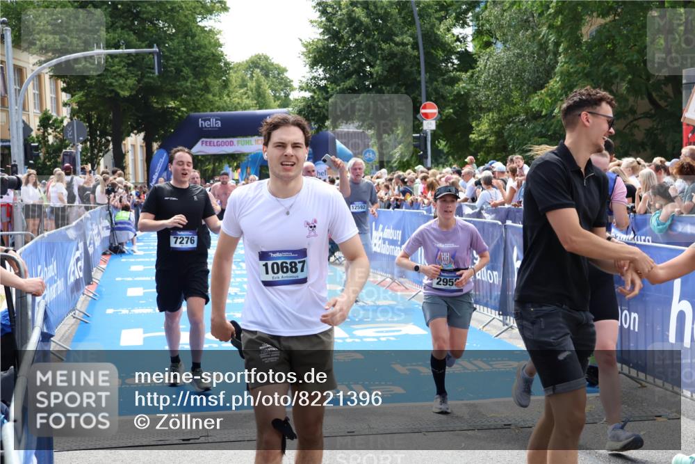 29.06.2025 - hella hamburg halbmarathon Zöllner http://msf.ph/oto/8221396 29.06.2025 11:26:40 Ziel 1853, 2959, 4819, 5929, 5930, 7276, 7919, 8297, 11999, 12305, 12592, 14499, 16565, 16566, 17804, 18105, 18825 meine-sportfotos.de