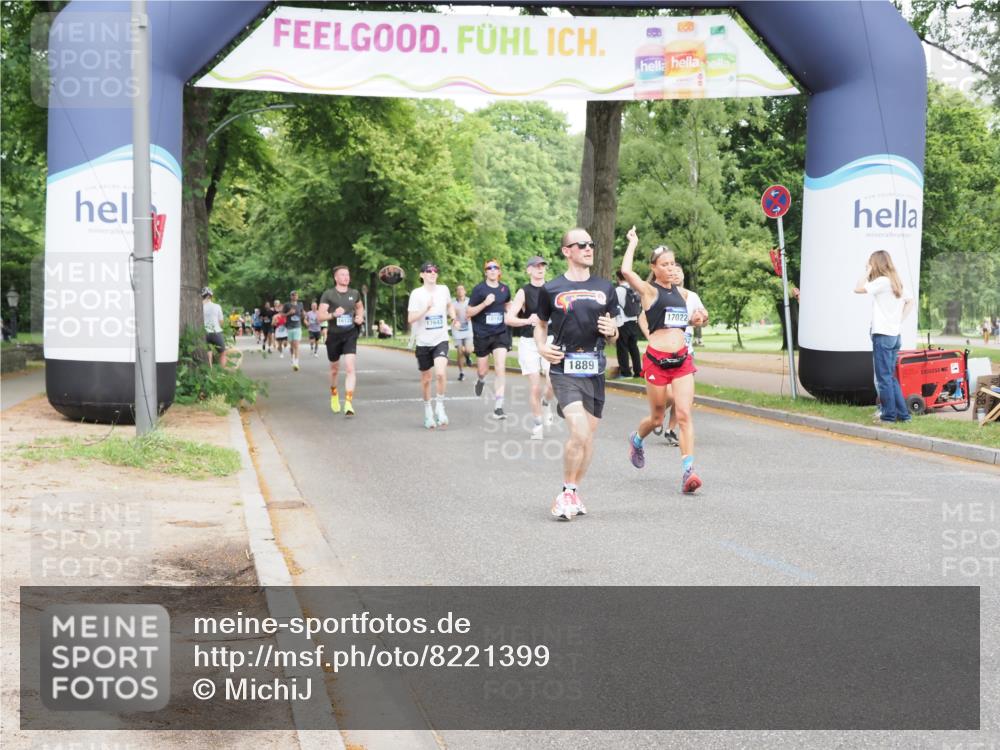 29.06.2025 - hella hamburg halbmarathon MichiJ http://msf.ph/oto/8221399 29.06.2025 10:24:25 Zwischen KM18-KM19 1562, 1889, 4944, 5554, 6032, 12751, 13252, 14629, 14841, 17022, 17306, 18183, 18220 meine-sportfotos.de