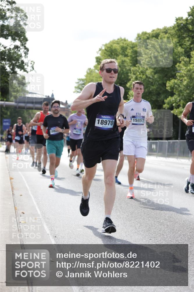 29.06.2025 - hella hamburg halbmarathon Jannik Wohlers http://msf.ph/oto/8221402 29.06.2025 09:50:59 Lombardsbrücke 1136, 1912, 1920, 1941, 2972, 3523, 3700, 4297, 4759, 4854, 4999, 5375, 6593, 6721, 6901, 7378, 7693, 7962, 9262, 9313, 9371, 9755, 9885, 11049, 11907, 11959, 12153, 12385, 13525, 14093, 14201, 14210, 14447, 14722, 14816, 15383, 15424, 15654, 15706, 15857, 15862, 16656, 16660, 16761, 17492, 17724, 17834, 18013, 18868, 18963, 18970 meine-sportfotos.de