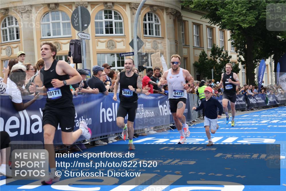 29.06.2025 - hella hamburg halbmarathon Strokosch-Dieckow http://msf.ph/oto/8221520 29.06.2025 10:29:10 Ziel 3043, 8473, 10171, 12287, 12337, 14395, 16157, 19194 meine-sportfotos.de