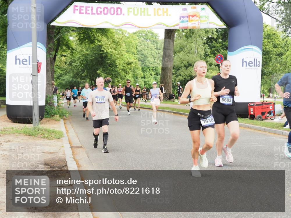 29.06.2025 - hella hamburg halbmarathon MichiJ http://msf.ph/oto/8221618 29.06.2025 10:48:48 Zwischen KM18-KM19 1726, 1823, 2582, 5299, 5305, 6602, 7636, 7658, 8730, 16128, 17383, 19242 meine-sportfotos.de