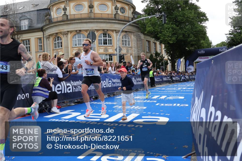 29.06.2025 - hella hamburg halbmarathon Strokosch-Dieckow http://msf.ph/oto/8221651 29.06.2025 10:29:11 Ziel 3043, 8473, 10171, 12287, 12337, 14395, 16157, 19194 meine-sportfotos.de