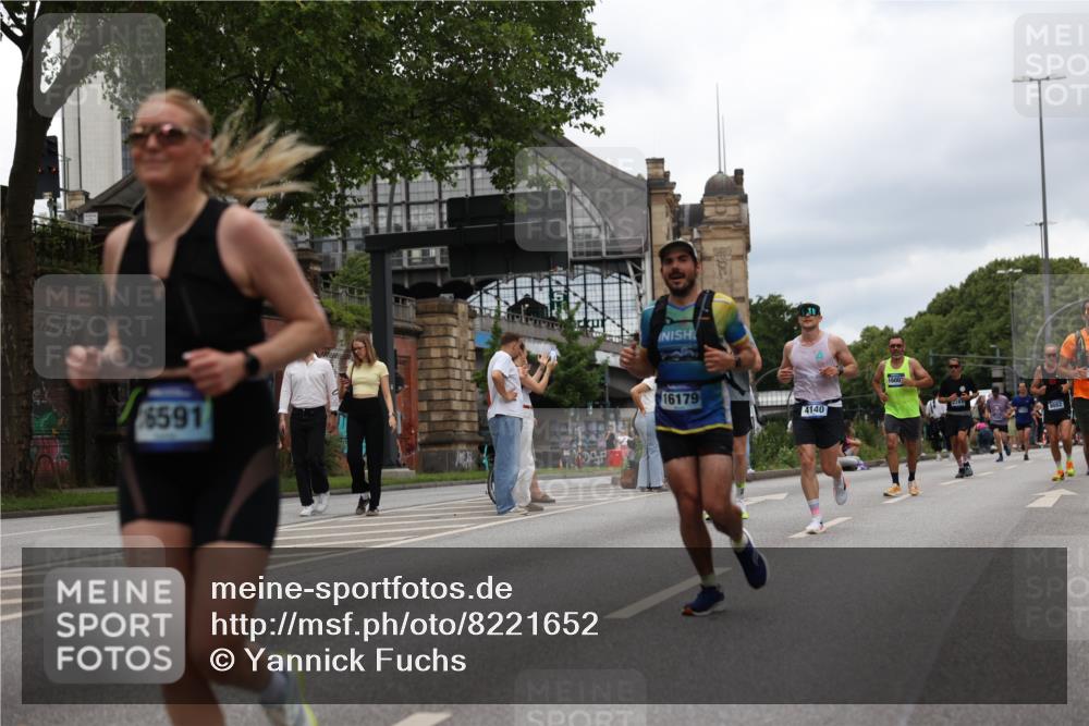 29.06.2025 - hella hamburg halbmarathon Yannick Fuchs http://msf.ph/oto/8221652 29.06.2025 10:46:07 20KM 2287, 2396, 2397, 2595, 4140, 4814, 5008, 5032, 5093, 5102, 5399, 5482, 6286, 6390, 6657, 7130, 7409, 7724, 7732, 8139, 8371, 8661, 8710, 8977, 9082, 9093, 9876, 10115, 11551, 12367, 12580, 13015, 13047, 13051, 13327, 13792, 14122, 14300, 14561, 15356, 15427, 15727, 15829, 15831, 16003, 16179, 16357, 16591, 17997, 18475, 18801, 18869, 18982 meine-sportfotos.de
