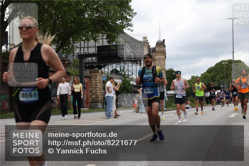 29.06.2025 - hella hamburg halbmarathon Yannick Fuchs http://msf.ph/oto/8221677 29.06.2025 10:46:07 20KM 2287, 2396, 2397, 2595, 4140, 4814, 5008, 5032, 5093, 5102, 5399, 5482, 6286, 6390, 6657, 7130, 7409, 7724, 7732, 8139, 8371, 8661, 8710, 8977, 9082, 9093, 9876, 10115, 11551, 12367, 12580, 13015, 13047, 13051, 13327, 13792, 14122, 14300, 14561, 15356, 15427, 15727, 15829, 15831, 16003, 16179, 16357, 16591, 17997, 18475, 18801, 18869, 18982 meine-sportfotos.de