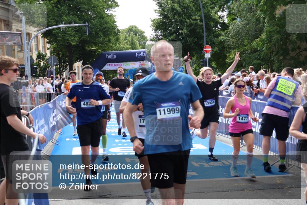 29.06.2025 - hella hamburg halbmarathon Zöllner http://msf.ph/oto/8221775 29.06.2025 11:26:50 Ziel 1458, 1477, 4829, 5759, 6598, 6640, 6663, 7529, 7772, 11668, 12041, 13934, 14053, 14726, 15104, 16457, 16735, 17414, 17416, 17529, 18865, 18949 meine-sportfotos.de