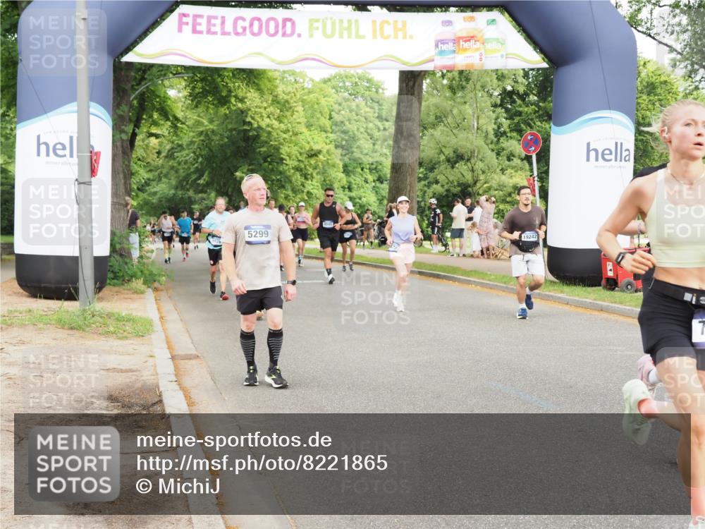 29.06.2025 - hella hamburg halbmarathon MichiJ http://msf.ph/oto/8221865 29.06.2025 10:48:49 Zwischen KM18-KM19 1726, 1823, 2582, 5299, 5305, 6602, 7636, 7658, 8730, 17383, 19242 meine-sportfotos.de