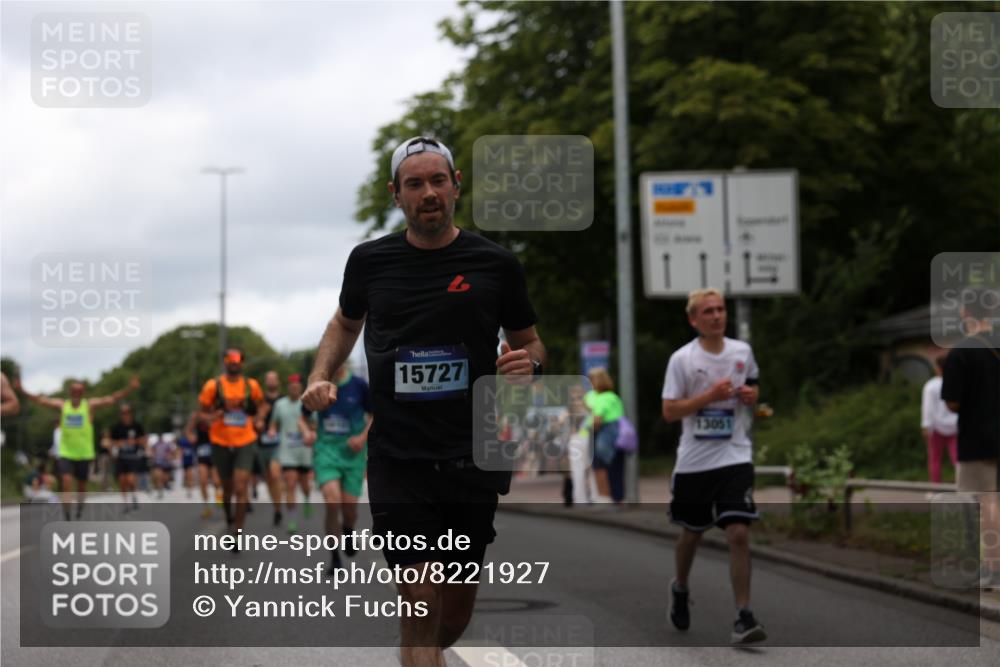 29.06.2025 - hella hamburg halbmarathon Yannick Fuchs http://msf.ph/oto/8221927 29.06.2025 10:46:08 20KM 2287, 2397, 2595, 4140, 4814, 4837, 5008, 5032, 5093, 5399, 5482, 6286, 6390, 6657, 7130, 7312, 7409, 7724, 7732, 8139, 8371, 8661, 8710, 8977, 9082, 9093, 9876, 10115, 11551, 12367, 12580, 13015, 13047, 13051, 13327, 13792, 14122, 14300, 14561, 15356, 15427, 15727, 15829, 15831, 16003, 16179, 16357, 16591, 17997, 18475, 18801, 18982 meine-sportfotos.de