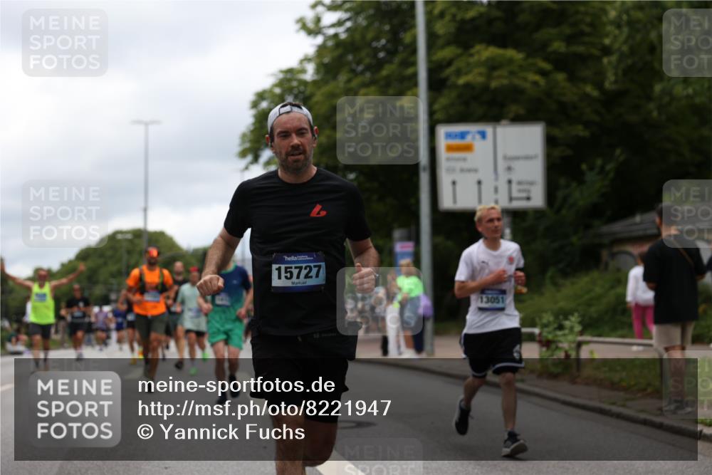 29.06.2025 - hella hamburg halbmarathon Yannick Fuchs http://msf.ph/oto/8221947 29.06.2025 10:46:08 20KM 2287, 2397, 2595, 4140, 4814, 4837, 5008, 5032, 5093, 5399, 5482, 6286, 6390, 6657, 7130, 7312, 7409, 7724, 7732, 8139, 8371, 8661, 8710, 8977, 9082, 9093, 9876, 10115, 11551, 12367, 12580, 13015, 13047, 13051, 13327, 13792, 14122, 14300, 14561, 15356, 15427, 15727, 15829, 15831, 16003, 16179, 16357, 16591, 17997, 18475, 18801, 18982 meine-sportfotos.de