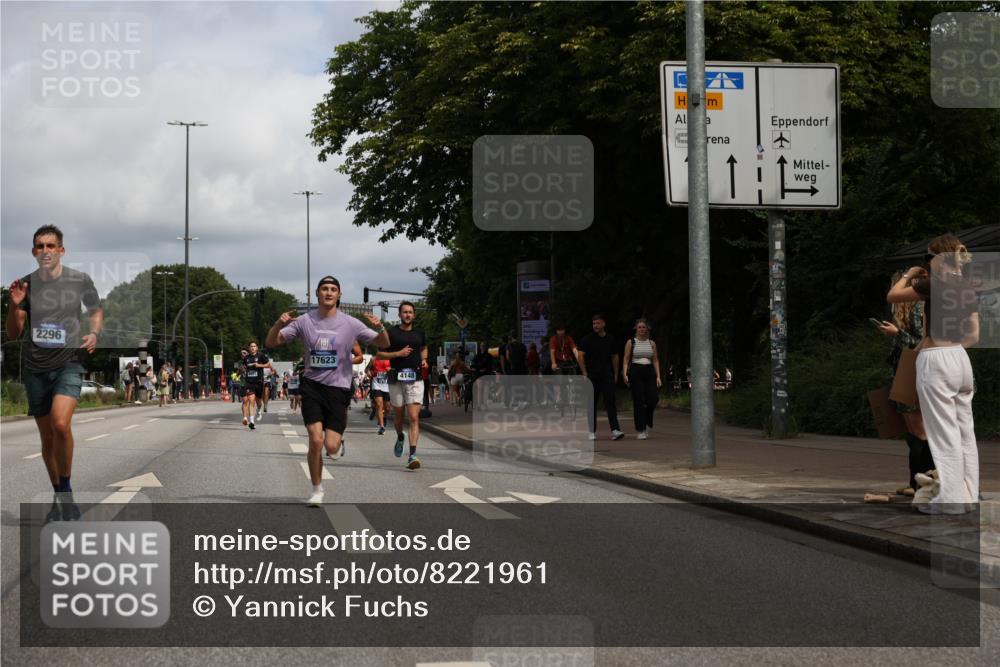 29.06.2025 - hella hamburg halbmarathon Yannick Fuchs http://msf.ph/oto/8221961 29.06.2025 10:33:08 20KM 1042, 1615, 1688, 1710, 2262, 2296, 2719, 2745, 2849, 3014, 3431, 3530, 4148, 5091, 5248, 6095, 6684, 7110, 8091, 10218, 11049, 11281, 11282, 11379, 12137, 12915, 13755, 14688, 14905, 15372, 16075, 16280, 17154, 17623, 17722, 18761 meine-sportfotos.de
