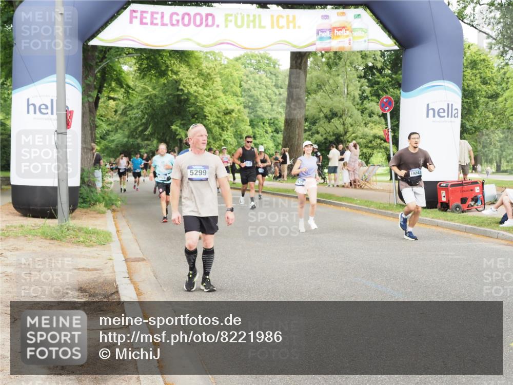 29.06.2025 - hella hamburg halbmarathon MichiJ http://msf.ph/oto/8221986 29.06.2025 10:48:49 Zwischen KM18-KM19 1726, 1823, 2582, 5299, 5305, 6602, 7636, 7658, 8730, 17383, 19242 meine-sportfotos.de