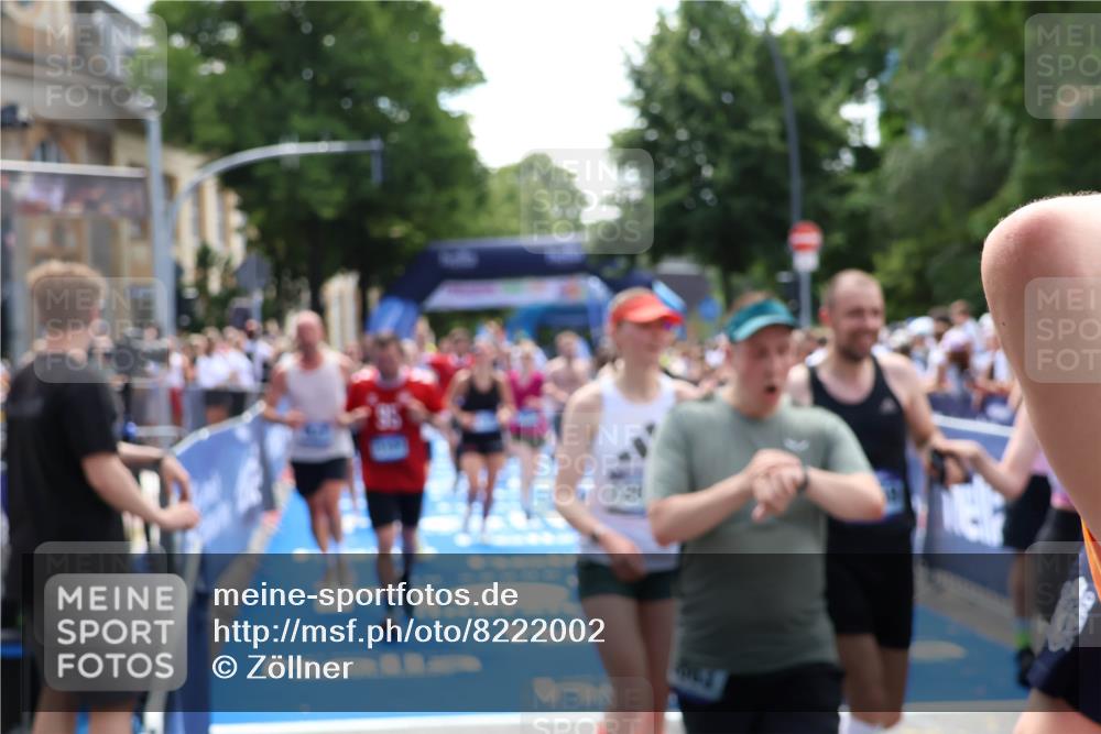 29.06.2025 - hella hamburg halbmarathon Zöllner http://msf.ph/oto/8222002 29.06.2025 11:26:57 Ziel 1011, 3003, 3529, 3591, 3592, 5122, 5759, 6598, 6640, 11092, 12043, 14053, 15104, 16381, 16457, 16662, 16735, 18278, 18610, 19124, 19125 meine-sportfotos.de