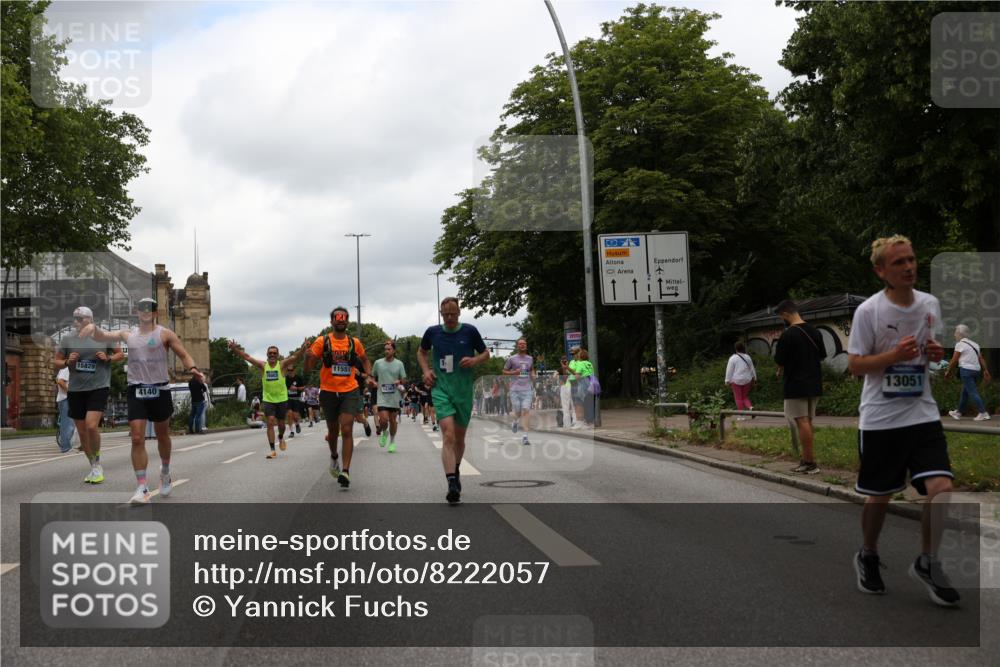 29.06.2025 - hella hamburg halbmarathon Yannick Fuchs http://msf.ph/oto/8222057 29.06.2025 10:46:09 20KM 2287, 2397, 2595, 4140, 4837, 5008, 5032, 5093, 5399, 5482, 6286, 6390, 7130, 7312, 7409, 7724, 7732, 8139, 8371, 8661, 8977, 9082, 9093, 9876, 10115, 11551, 12367, 12580, 13015, 13047, 13051, 13327, 14122, 14300, 14561, 15275, 15356, 15427, 15506, 15727, 15829, 15831, 16003, 16179, 16357, 16591, 17997, 18475, 18801, 18982 meine-sportfotos.de