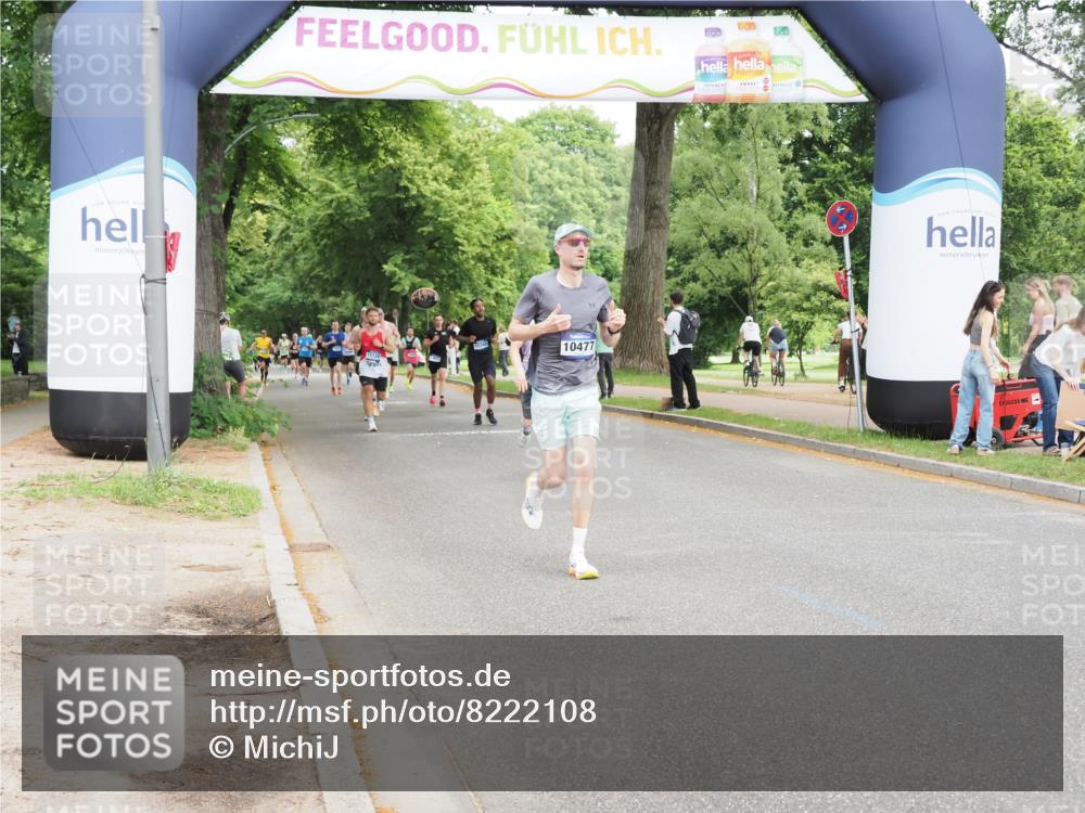 29.06.2025 - hella hamburg halbmarathon MichiJ http://msf.ph/oto/8222108 29.06.2025 10:24:32 Zwischen KM18-KM19 10477, 13252, 14629, 15621, 16123, 17022, 17643, 18183 meine-sportfotos.de