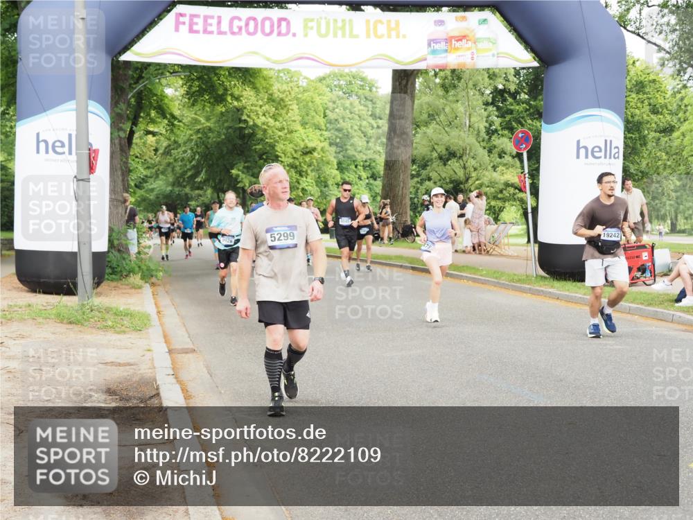 29.06.2025 - hella hamburg halbmarathon MichiJ http://msf.ph/oto/8222109 29.06.2025 10:48:50 Zwischen KM18-KM19 1726, 1823, 5299, 5305, 6602, 7636, 7658, 8045, 8730, 9928, 17383, 19242 meine-sportfotos.de