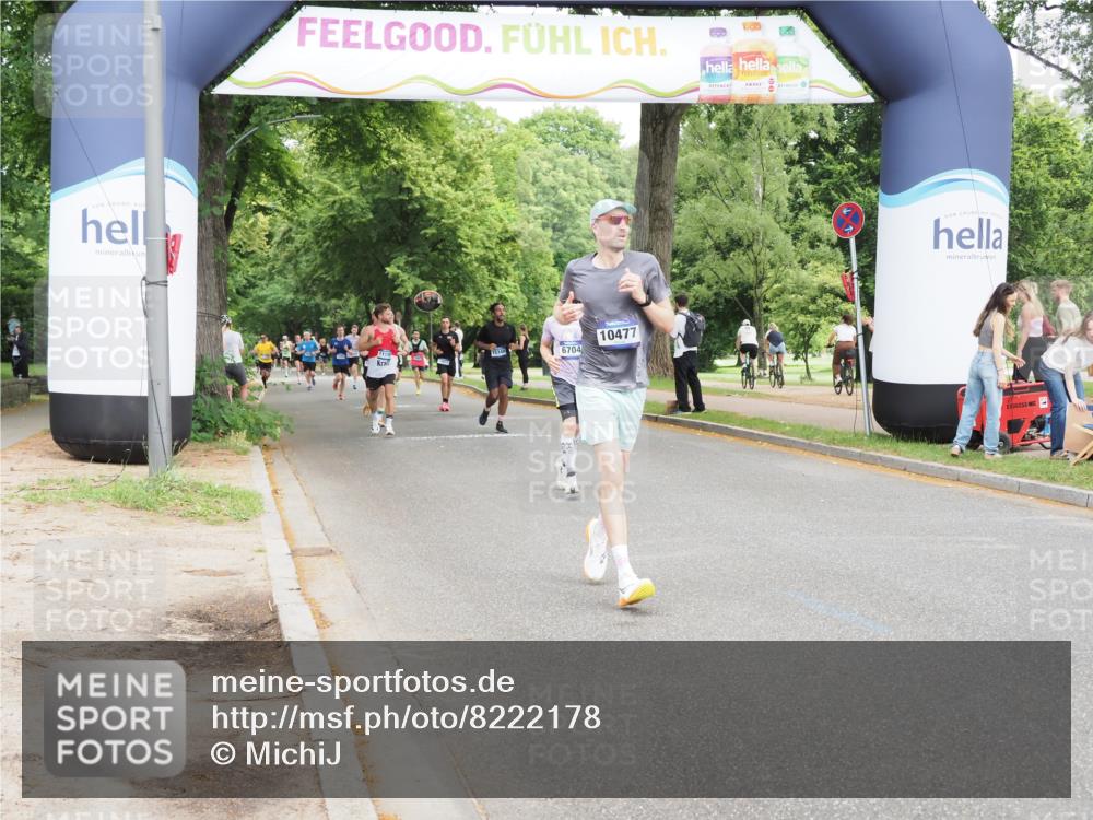 29.06.2025 - hella hamburg halbmarathon MichiJ http://msf.ph/oto/8222178 29.06.2025 10:24:33 Zwischen KM18-KM19 10477, 13252, 14629, 15621, 16123, 17022, 17643, 18183 meine-sportfotos.de