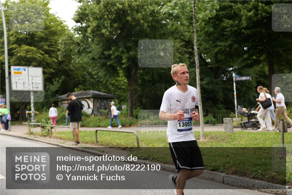 29.06.2025 - hella hamburg halbmarathon Yannick Fuchs http://msf.ph/oto/8222190 29.06.2025 10:46:10 20KM 2287, 2397, 2595, 4140, 4837, 5008, 5032, 5093, 5399, 5482, 6390, 7130, 7312, 7409, 7724, 7732, 8139, 8371, 8661, 8977, 9082, 9093, 9145, 9876, 10115, 11551, 12367, 12580, 13047, 13051, 13327, 14122, 14300, 14561, 15001, 15275, 15356, 15427, 15506, 15727, 15829, 15831, 16003, 16179, 16357, 16591, 17997, 18801, 18982 meine-sportfotos.de