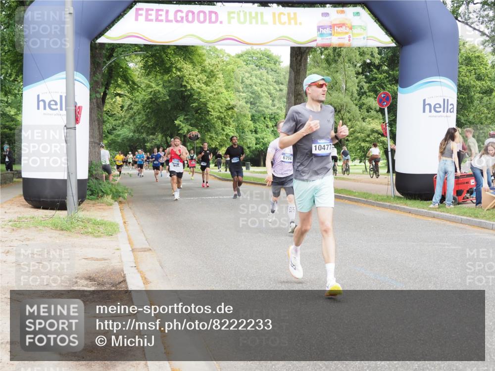 29.06.2025 - hella hamburg halbmarathon MichiJ http://msf.ph/oto/8222233 29.06.2025 10:24:33 Zwischen KM18-KM19 10477, 13252, 14629, 15621, 16123, 17022, 17643, 18183 meine-sportfotos.de