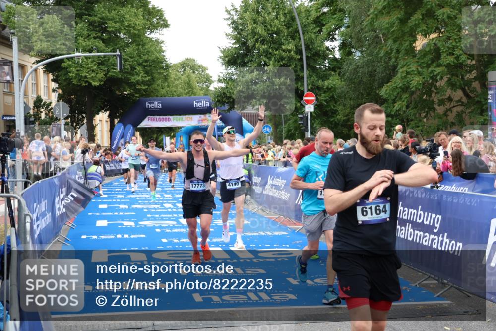 29.06.2025 - hella hamburg halbmarathon Zöllner http://msf.ph/oto/8222235 29.06.2025 10:52:27 Ziel 4140, 4587, 7178, 8371, 8661, 9876, 11791, 13015, 13211, 13707, 15144, 17773, 17997 meine-sportfotos.de