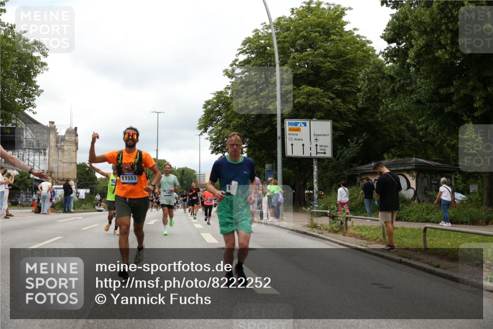 29.06.2025 - hella hamburg halbmarathon Yannick Fuchs http://msf.ph/oto/8222252 29.06.2025 10:46:10 20KM 2287, 2397, 2595, 4140, 4837, 5008, 5032, 5093, 5399, 5482, 6390, 7130, 7312, 7409, 7724, 7732, 8139, 8371, 8661, 8977, 9082, 9093, 9145, 9876, 10115, 11551, 12367, 12580, 13047, 13051, 13327, 14122, 14300, 14561, 15001, 15275, 15356, 15427, 15506, 15727, 15829, 15831, 16003, 16179, 16357, 16591, 17997, 18801, 18982 meine-sportfotos.de