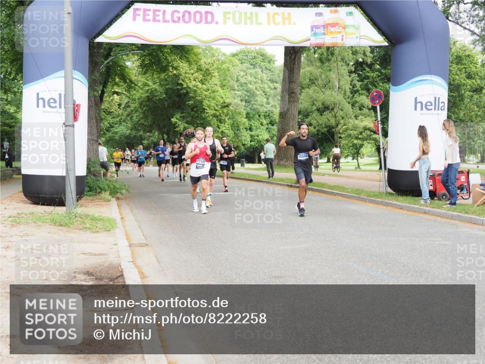 29.06.2025 - hella hamburg halbmarathon MichiJ http://msf.ph/oto/8222258 29.06.2025 10:24:35 Zwischen KM18-KM19 6704, 10477, 13798, 15348, 15621, 16123, 17643 meine-sportfotos.de