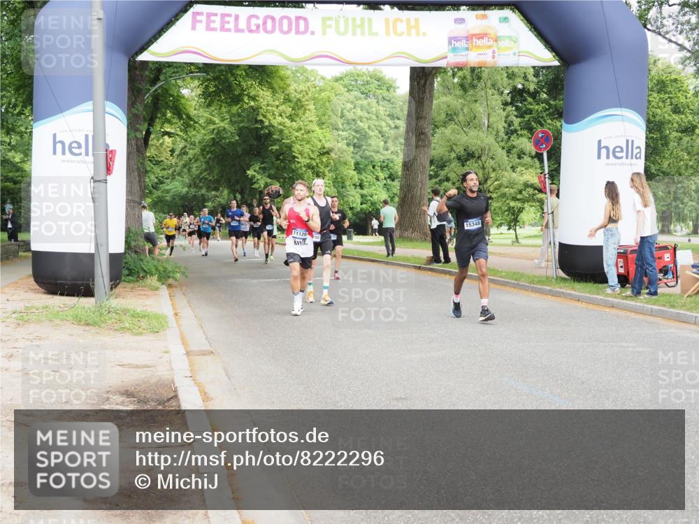 29.06.2025 - hella hamburg halbmarathon MichiJ http://msf.ph/oto/8222296 29.06.2025 10:24:35 Zwischen KM18-KM19 6704, 10477, 13798, 15348, 15621, 16123, 17643 meine-sportfotos.de