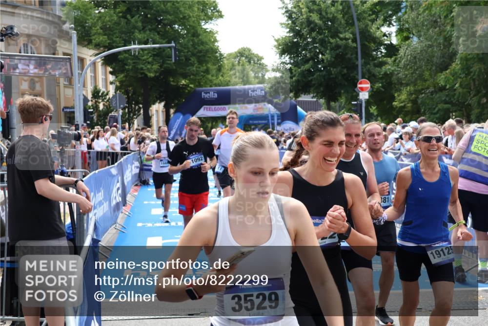 29.06.2025 - hella hamburg halbmarathon Zöllner http://msf.ph/oto/8222299 29.06.2025 11:27:02 Ziel 1011, 1294, 3768, 8799, 11092, 11117, 11981, 12043, 14155, 16381, 16662, 16801, 18610, 19125 meine-sportfotos.de