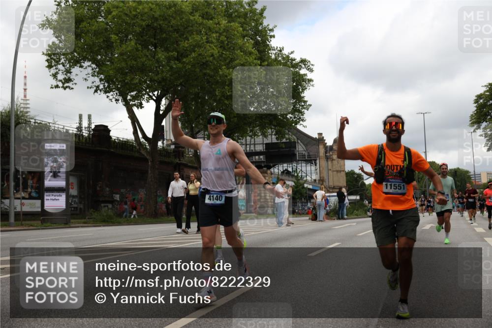 29.06.2025 - hella hamburg halbmarathon Yannick Fuchs http://msf.ph/oto/8222329 29.06.2025 10:46:10 20KM 2287, 2397, 2595, 4140, 4837, 5008, 5032, 5093, 5399, 5482, 6390, 7130, 7312, 7409, 7724, 7732, 8139, 8371, 8661, 8977, 9082, 9093, 9145, 9876, 10115, 11551, 12367, 12580, 13047, 13051, 13327, 14122, 14300, 14561, 15001, 15275, 15356, 15427, 15506, 15727, 15829, 15831, 16003, 16179, 16357, 16591, 17997, 18801, 18982 meine-sportfotos.de