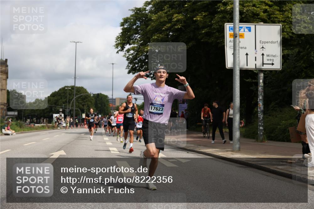 29.06.2025 - hella hamburg halbmarathon Yannick Fuchs http://msf.ph/oto/8222356 29.06.2025 10:33:09 20KM 1710, 2262, 2296, 2719, 2745, 2849, 3014, 3431, 4148, 5091, 5248, 6095, 6684, 7110, 8091, 10218, 11049, 11281, 11282, 11379, 12137, 12915, 13755, 14688, 14905, 15372, 16075, 16280, 17154, 17623, 17722, 18761, 19004 meine-sportfotos.de