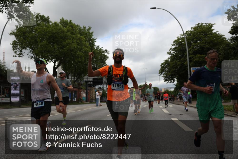 29.06.2025 - hella hamburg halbmarathon Yannick Fuchs http://msf.ph/oto/8222447 29.06.2025 10:46:11 20KM 2287, 2397, 2595, 4140, 4557, 4837, 5032, 5093, 5399, 5482, 6390, 7130, 7312, 7409, 7724, 7732, 8139, 8661, 8977, 9082, 9093, 9145, 9876, 10115, 11459, 11551, 12367, 12580, 13047, 13051, 13327, 14122, 14300, 14561, 15001, 15275, 15356, 15427, 15506, 15727, 15829, 15831, 16003, 16179, 16357, 16591, 17997, 18801, 18982 meine-sportfotos.de