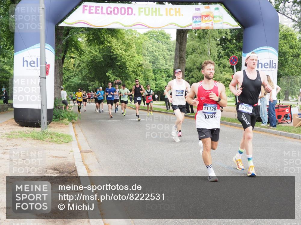 29.06.2025 - hella hamburg halbmarathon MichiJ http://msf.ph/oto/8222531 29.06.2025 10:24:38 Zwischen KM18-KM19 6704, 10477, 11120, 13798, 14622, 15348, 15931 meine-sportfotos.de