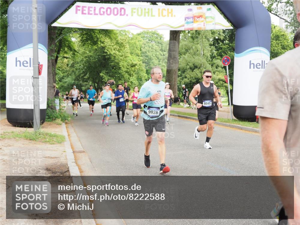 29.06.2025 - hella hamburg halbmarathon MichiJ http://msf.ph/oto/8222588 29.06.2025 10:48:53 Zwischen KM18-KM19 1674, 6602, 6752, 7636, 8045, 8478, 9928, 11968, 13868, 15859, 17383, 19242 meine-sportfotos.de