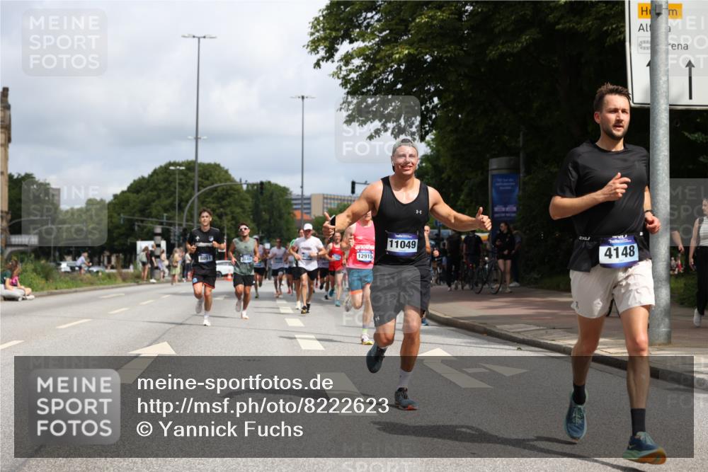 29.06.2025 - hella hamburg halbmarathon Yannick Fuchs http://msf.ph/oto/8222623 29.06.2025 10:33:10 20KM 1710, 2262, 2296, 2719, 2745, 2849, 3014, 3431, 4148, 5091, 5248, 6095, 6684, 7110, 8091, 9403, 10218, 11049, 11281, 11282, 11379, 12137, 12915, 13755, 14688, 14905, 15372, 16075, 16280, 17154, 17623, 17722, 18761, 19004, 19151 meine-sportfotos.de