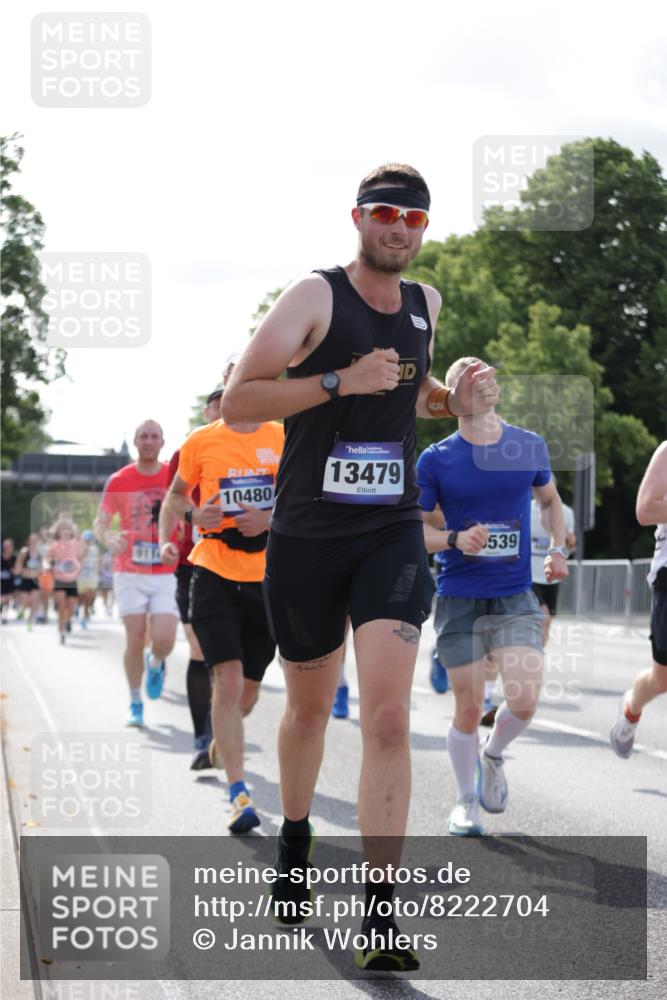 29.06.2025 - hella hamburg halbmarathon Jannik Wohlers http://msf.ph/oto/8222704 29.06.2025 09:51:10 Lombardsbrücke 1520, 1570, 1903, 1912, 1920, 2880, 2972, 3523, 4297, 4634, 4759, 4843, 4865, 4991, 4999, 5375, 5410, 6490, 7105, 7363, 8871, 9114, 9364, 10480, 10669, 11049, 11417, 11959, 13196, 13479, 14722, 15383, 15424, 15542, 15828, 15857, 16281, 16656, 16660, 17381, 17382, 17724, 18013, 18539, 18764, 18868, 18970 meine-sportfotos.de
