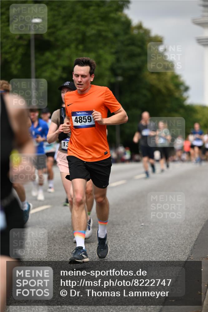 29.06.2025 - hella hamburg halbmarathon Dr. Thomas Lammeyer http://msf.ph/oto/8222747 29.06.2025 10:13:02 Kennedybrücke 1147, 1823, 2427, 2978, 3762, 4592, 4859, 5885, 6674, 7198, 9297, 9718, 9823, 9951, 9958, 10035, 10092, 10194, 10609, 10857 meine-sportfotos.de