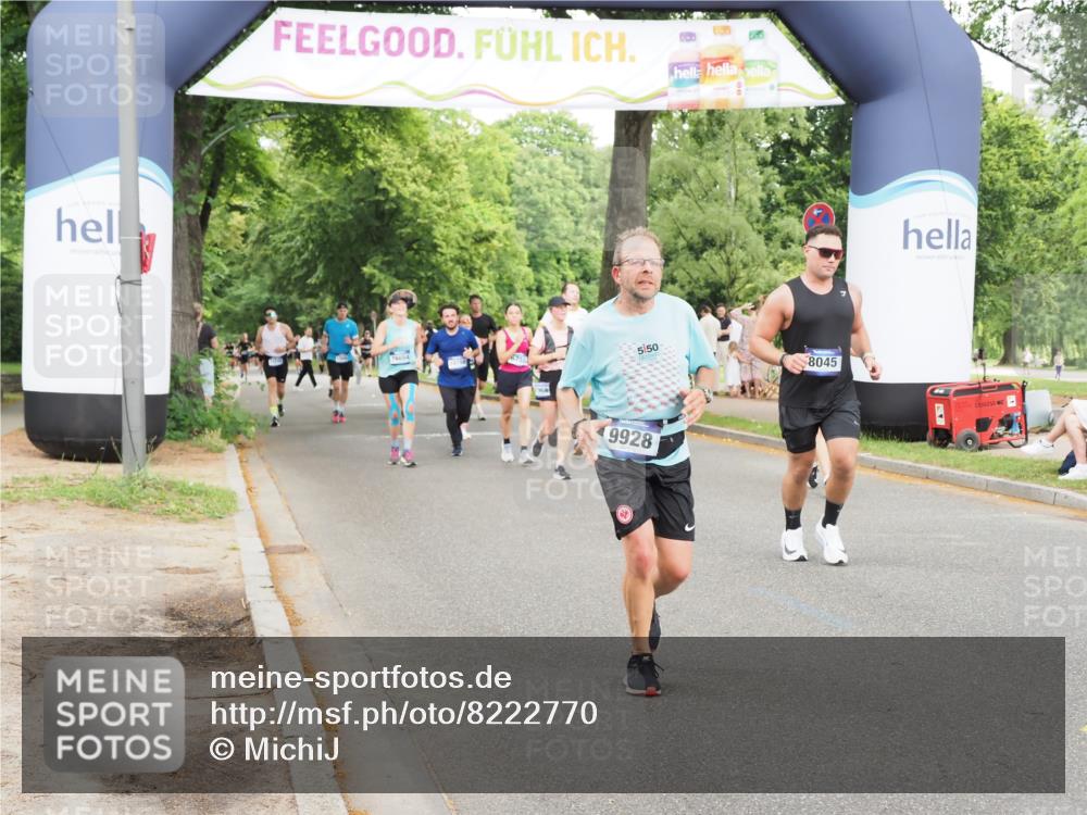 29.06.2025 - hella hamburg halbmarathon MichiJ http://msf.ph/oto/8222770 29.06.2025 10:48:53 Zwischen KM18-KM19 1674, 6602, 6752, 7636, 8045, 8478, 9928, 11968, 13868, 15859, 17383, 19242 meine-sportfotos.de