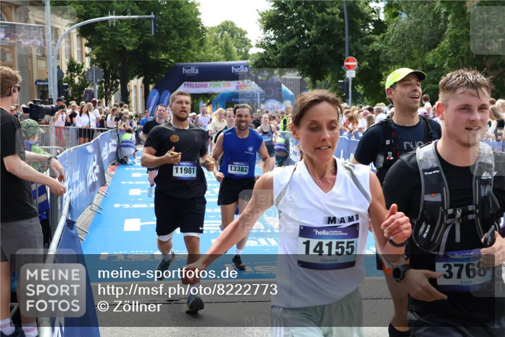 29.06.2025 - hella hamburg halbmarathon Zöllner http://msf.ph/oto/8222773 29.06.2025 11:27:11 Ziel 1444, 2699, 2751, 4824, 4826, 4877, 5178, 6249, 6270, 9152, 9966, 10240, 11981, 13382, 14801, 14894, 15024, 15471, 15725, 16182, 16331, 16821 meine-sportfotos.de