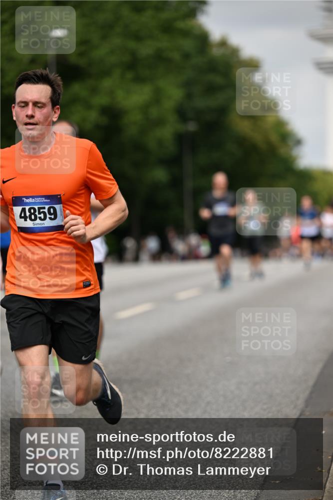 29.06.2025 - hella hamburg halbmarathon Dr. Thomas Lammeyer http://msf.ph/oto/8222881 29.06.2025 10:13:03 Kennedybrücke 1147, 1823, 2427, 2978, 3762, 4592, 4859, 5885, 6674, 7198, 9297, 9718, 9823, 9951, 9958, 10035, 10092, 10194, 10609, 10857 meine-sportfotos.de