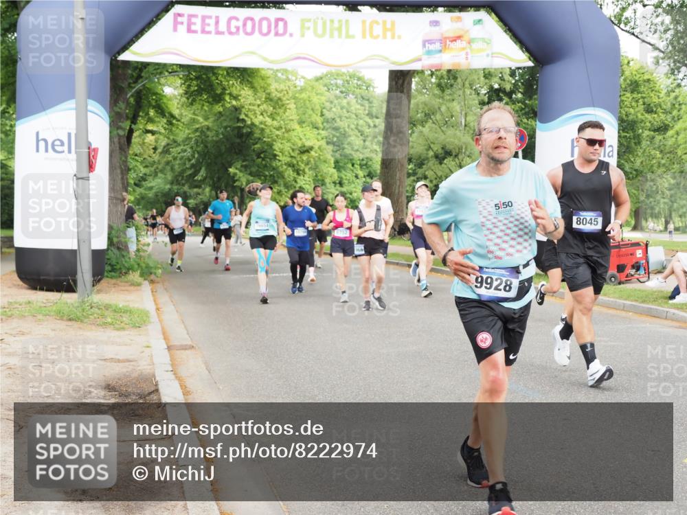 29.06.2025 - hella hamburg halbmarathon MichiJ http://msf.ph/oto/8222974 29.06.2025 10:48:54 Zwischen KM18-KM19 1674, 6752, 7636, 8045, 8478, 9928, 10766, 11670, 11968, 13868, 15859, 17383, 19242 meine-sportfotos.de