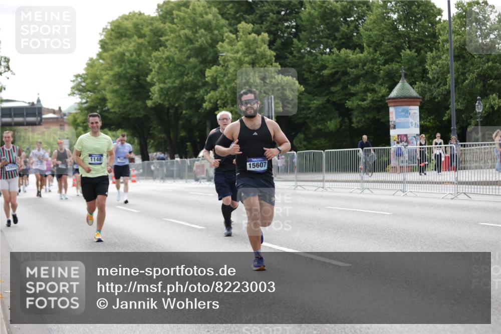 29.06.2025 - hella hamburg halbmarathon Jannik Wohlers http://msf.ph/oto/8223003 29.06.2025 10:27:29 Lombardsbrücke 1148, 2080, 3389, 5177, 5847, 6632, 7497, 7978, 9567, 9688, 11692, 11739, 12780, 12823, 13043, 13860, 15607, 15608, 16569, 16804, 16838, 18301, 18626 meine-sportfotos.de