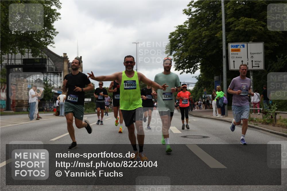 29.06.2025 - hella hamburg halbmarathon Yannick Fuchs http://msf.ph/oto/8223004 29.06.2025 10:46:12 20KM 2287, 2397, 2595, 4140, 4557, 4837, 5032, 5093, 5116, 5399, 5482, 6390, 7130, 7312, 7409, 7724, 7732, 8139, 8661, 8977, 9082, 9093, 9145, 9876, 10115, 11459, 11551, 12367, 12580, 13047, 13051, 13327, 14122, 14300, 14561, 15001, 15275, 15356, 15427, 15506, 15727, 15829, 15831, 16003, 16179, 16357, 16591, 17997, 18801, 18982 meine-sportfotos.de