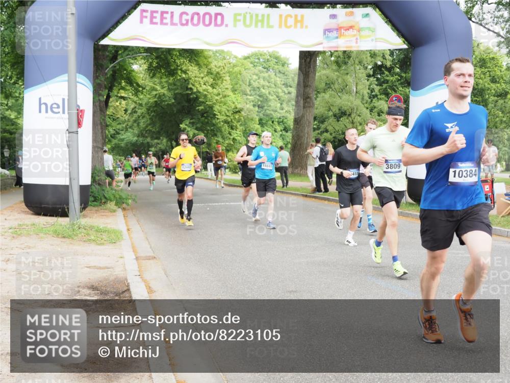 29.06.2025 - hella hamburg halbmarathon MichiJ http://msf.ph/oto/8223105 29.06.2025 10:24:42 Zwischen KM18-KM19 3809, 6704, 10384, 11120, 12044, 12447, 13798, 14622, 15348, 15415, 15931, 17691, 18237 meine-sportfotos.de