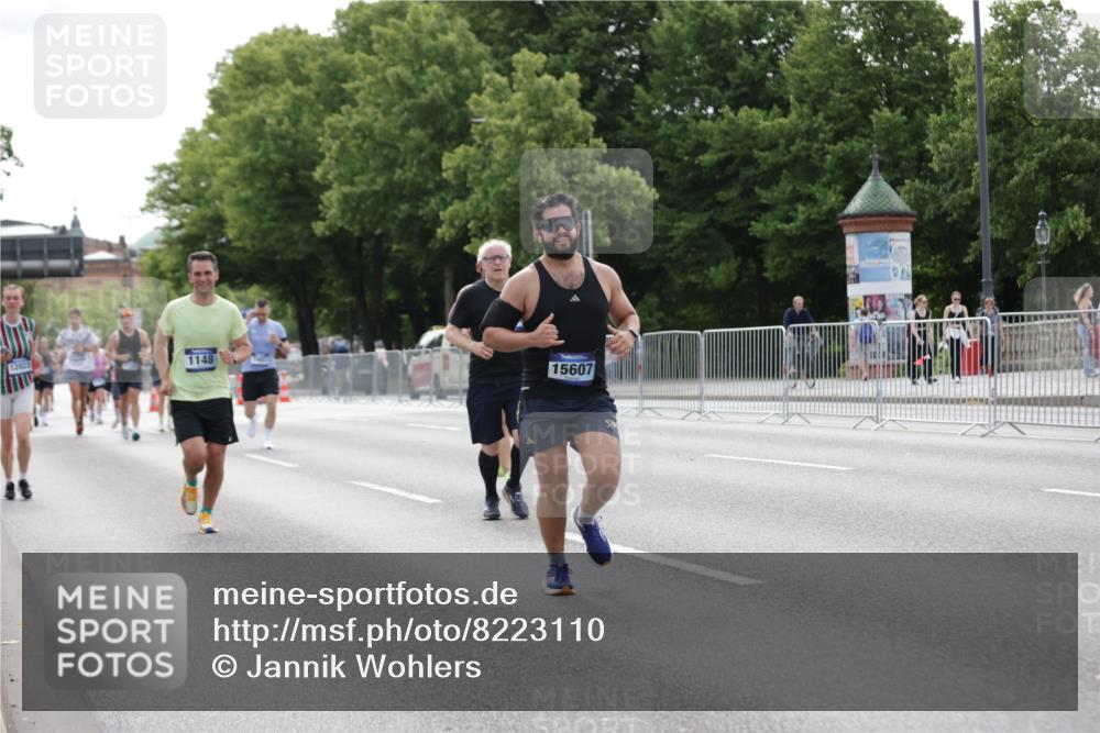 29.06.2025 - hella hamburg halbmarathon Jannik Wohlers http://msf.ph/oto/8223110 29.06.2025 10:27:29 Lombardsbrücke 1148, 2080, 3389, 5177, 5847, 6632, 7497, 7978, 9567, 9688, 11692, 11739, 12780, 12823, 13043, 13860, 15607, 15608, 16569, 16804, 16838, 18301, 18626 meine-sportfotos.de